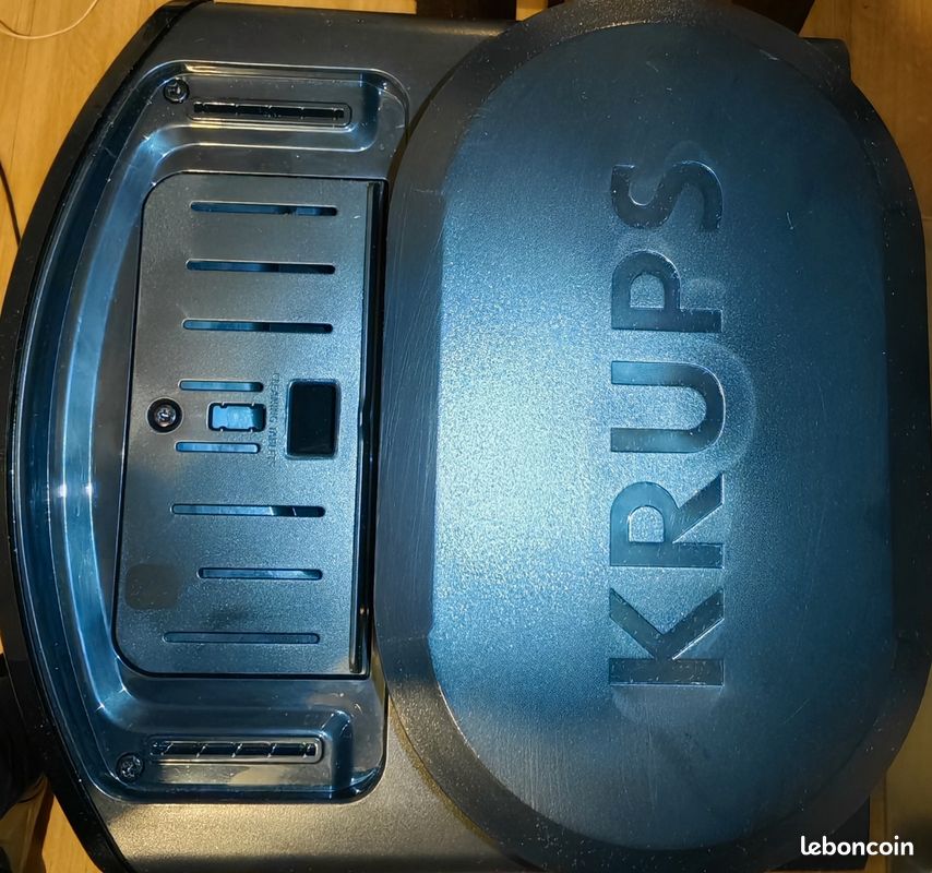 Machine à café Krups EA8100 avec broyeur YY8135FD – Excellent état (quasiment neuve) (image 9)
