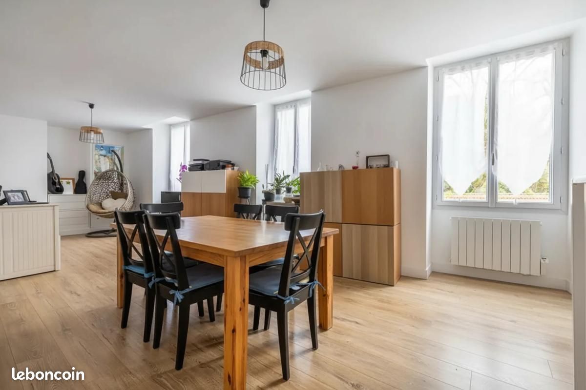 Appartement 4 pièces 95 m² · à La Ferté-Alais · 95 m² · 185 000 €