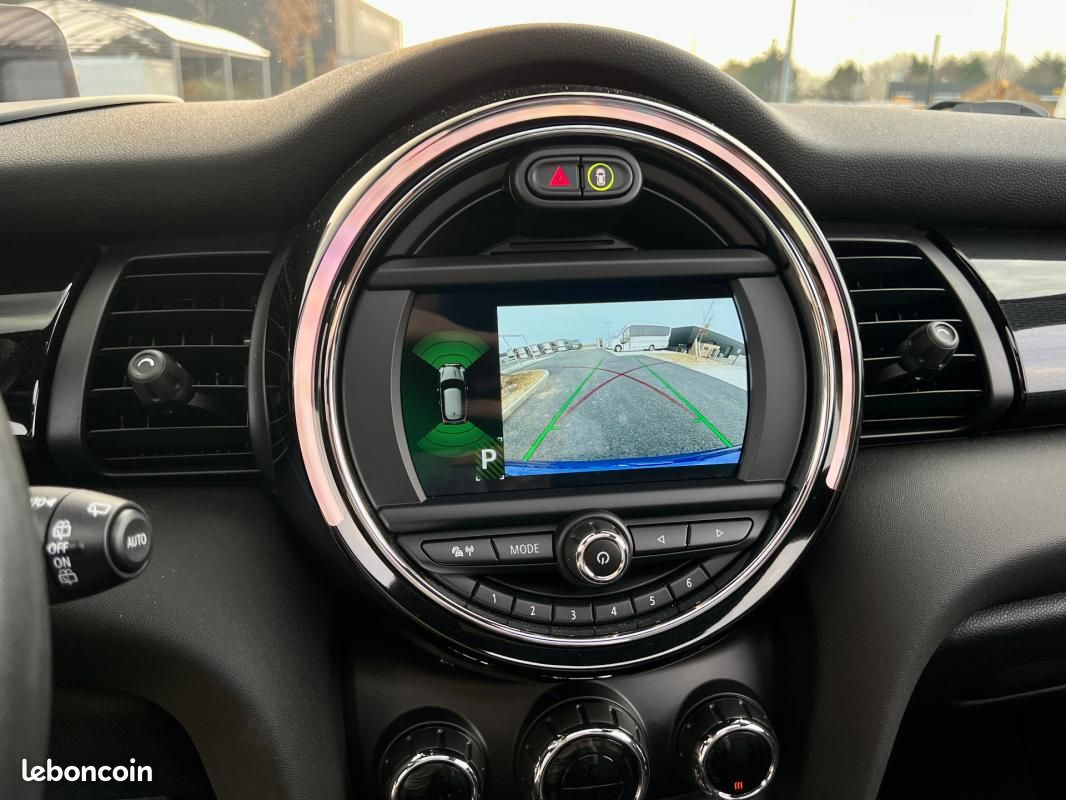 Mini 3 portes HATCH F56 LCI Cooper 136CH BVA7 Edition Greenwich - Faible KM* Suivi Mini* CarPlay (image 25)