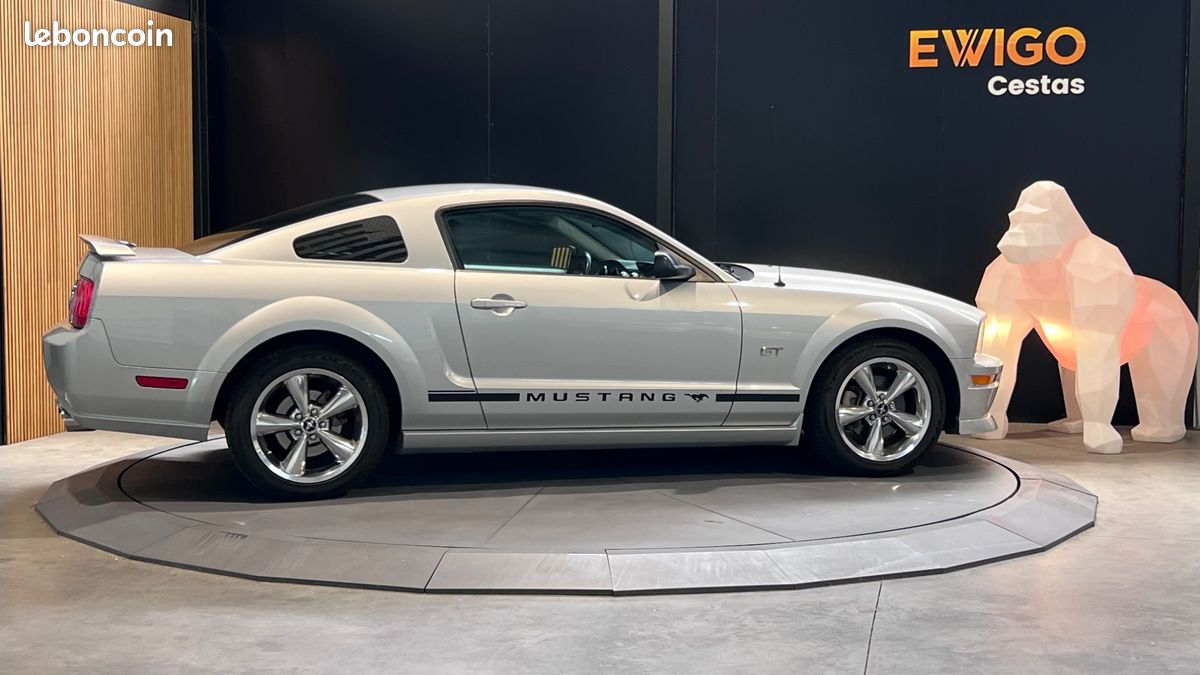 FORD MUSTANG FASTBACK GT V8 4.6L 305ch SACT 24 soupapes - CARTE GRISE FRANCAISE (image 27)