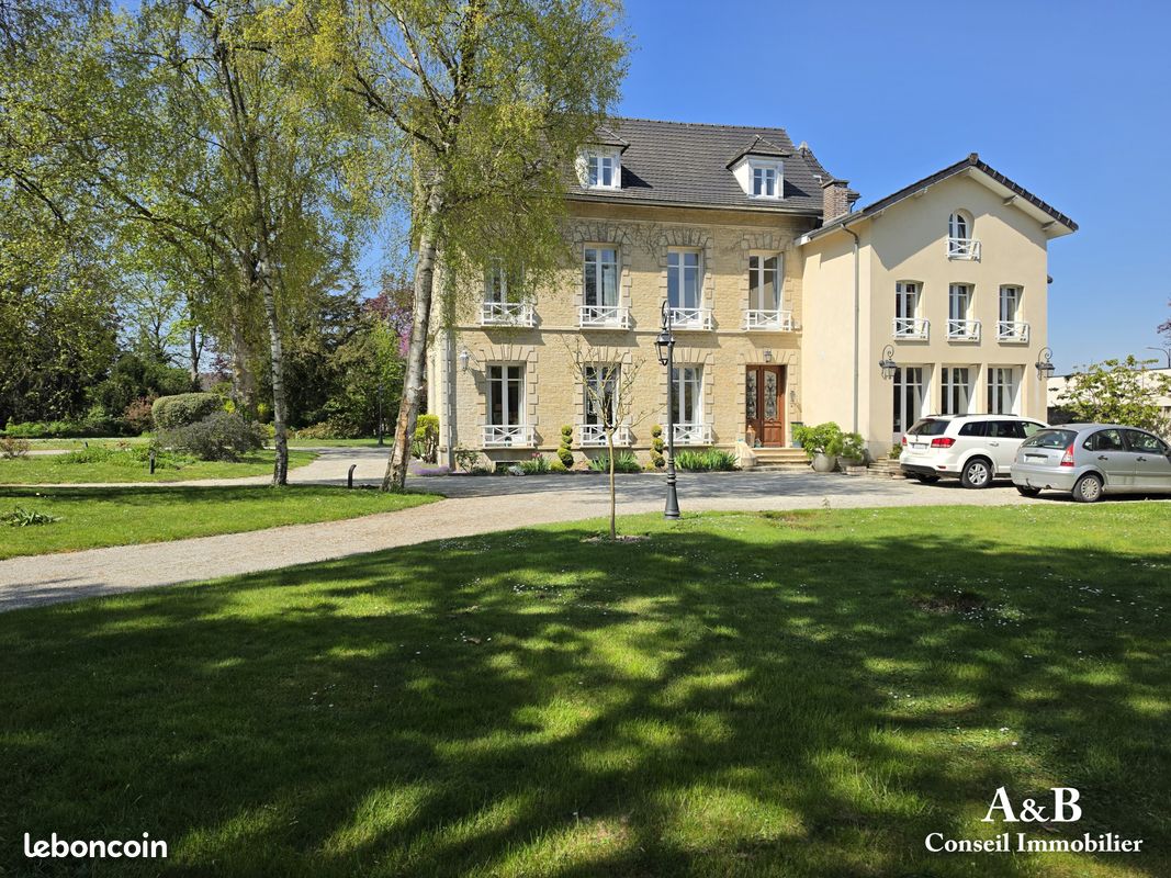 Maison 9 pièces 347 m² · à Arcis-sur-Aube · 347 m² · 795 000 €