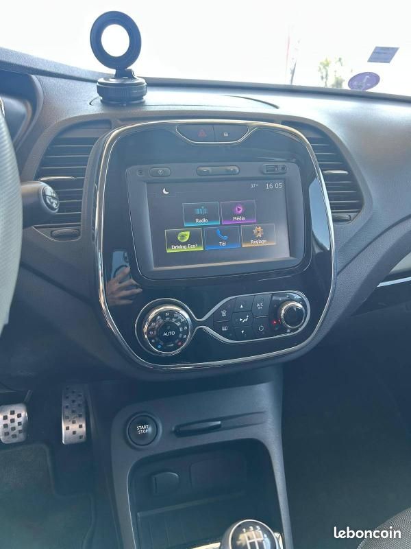 Renault Captur TCe 90 Energy Intens (image 16)