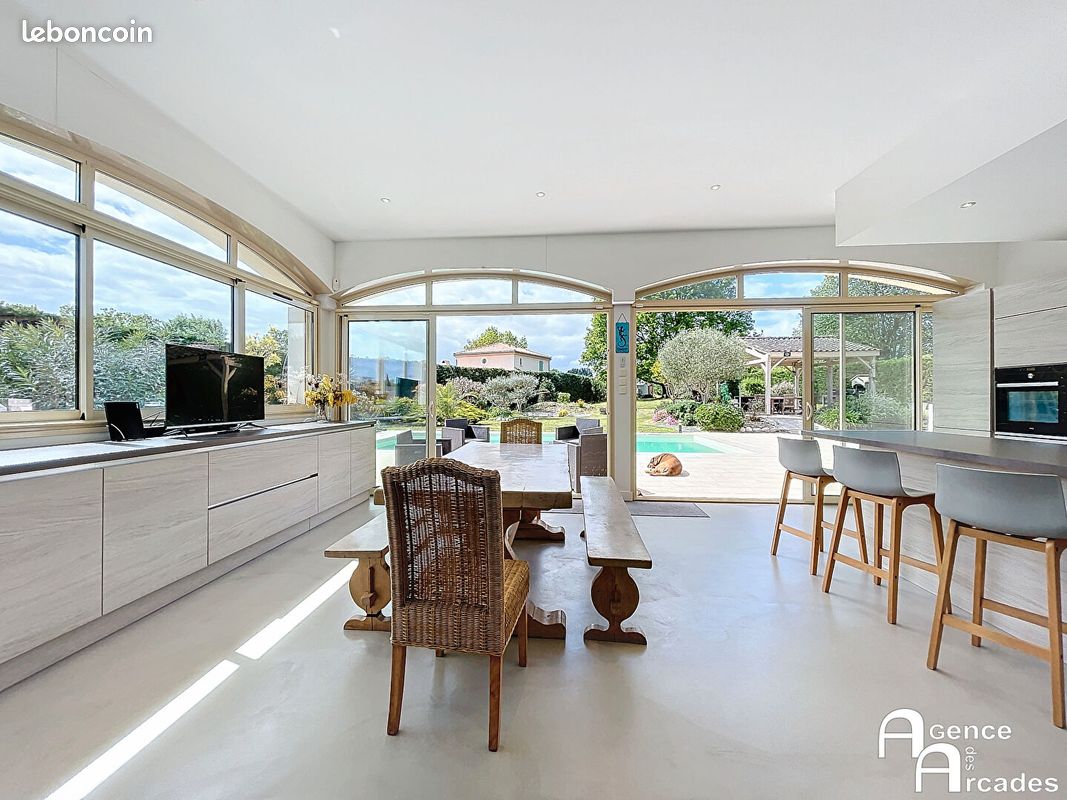 Maison 8 pièces 223 m² - Bordeaux 33000 (image principale 7)