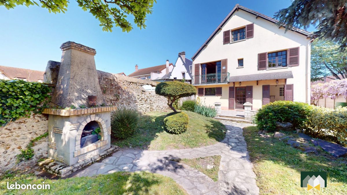 Maison 5 pièces 133 m² · à Chartres · 133 m² · 299 900 €