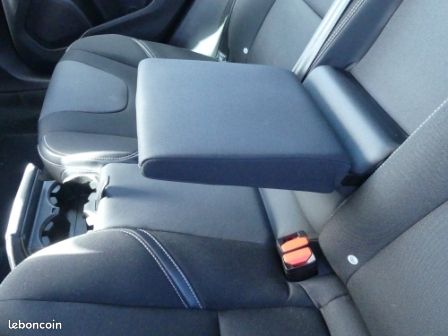 Volvo V40 D2 120CH MOMENTUM BUSINESS GEARTRONIC (image 12)