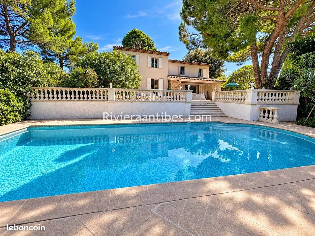 Appartement 8 pièces 191 m² · à Antibes · 191 m² · 1 290 000 €