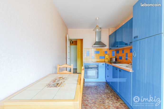 Dernier étage avec vue – Grand T3 lumineux de 81m² — 7