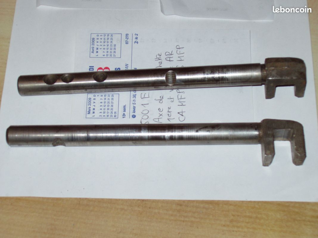 Fourchettes et Axes de fourchette Citroën C4 - C6 MFP années 1930 (image 3)