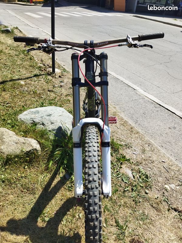 Commencal suprême DH Park v3 2015 (image 2)