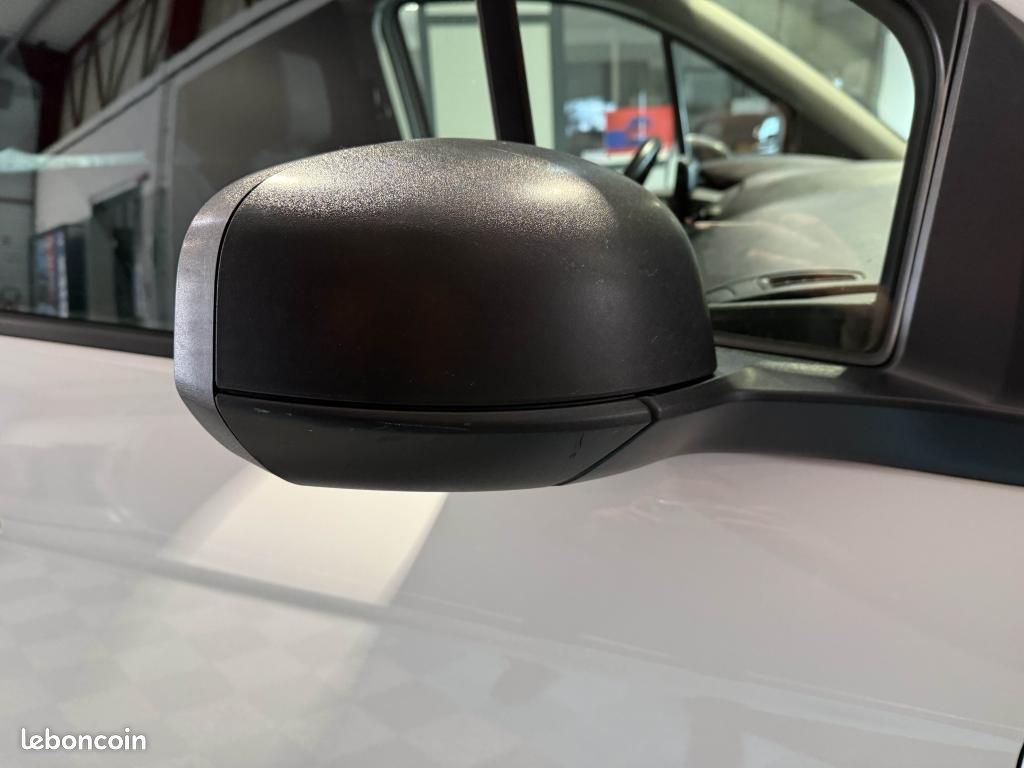 FORD TRANSIT CONNECT/TOURNEO CONNECT Transit Connect 1.5 EcoBlue - 75 CH Trend Business - GARANTIE 12 MOIS (image 18)