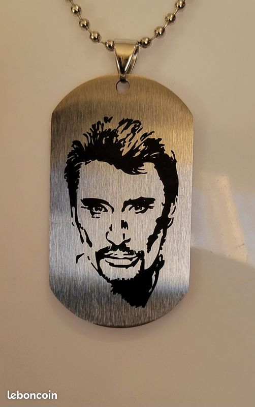 Collier et son pendentif plaque johnny hallyday neuf Montres