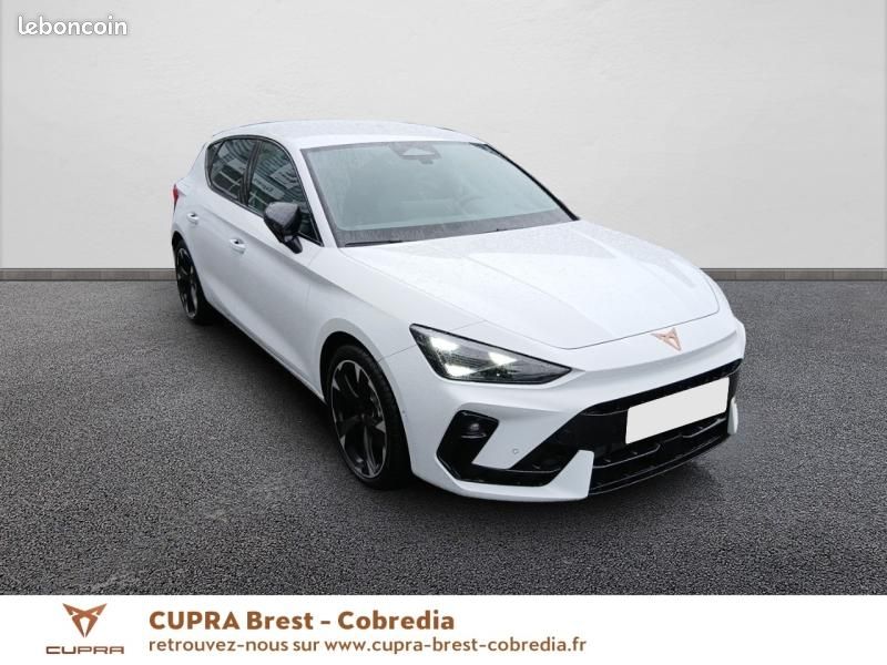 Cupra Leon 1.5 eTSI Hybrid 150ch V DSG7 (image 3)