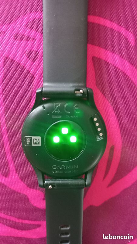 Elégante montre connectée GARMIN Vivomove 2 - Pulsations au poignet (image 3)