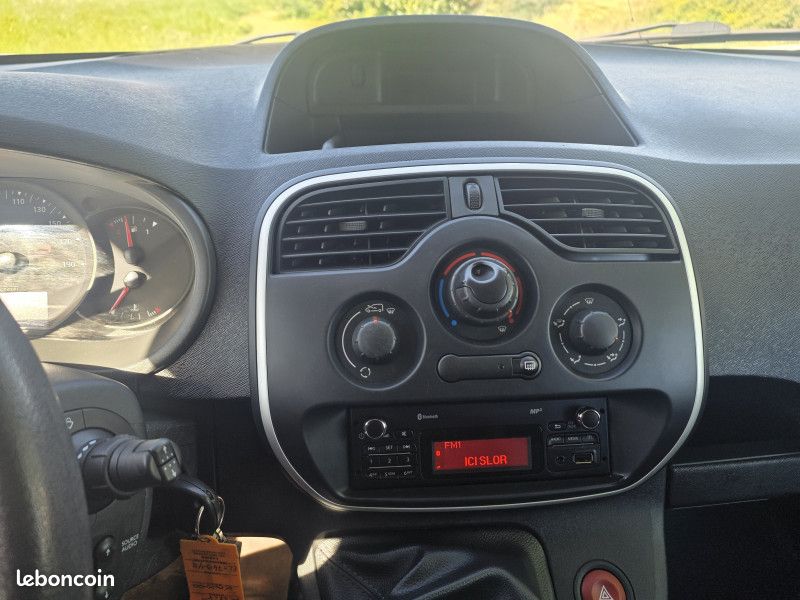 Renault KANGOO II EXPRESS 1.5 DCI 75CH ENERGY CONFORT EURO6 - 7400 EUROS HT (image 9)