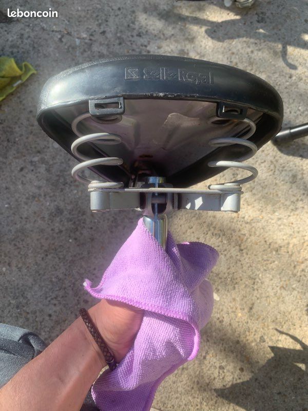 Selle de Selle Extra-confort VTT avec Siège à Ressort En Cuir HILABEE2