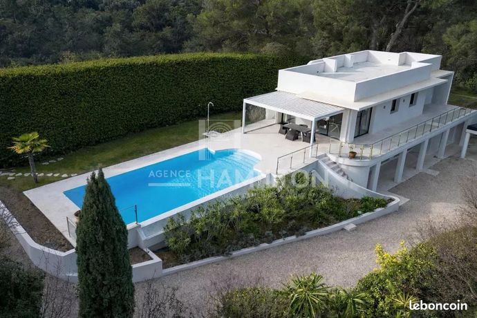 Villa 6 pièces 176 m² — 2
