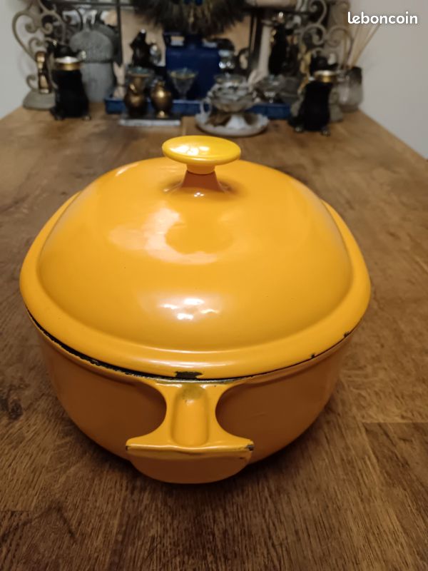 CAQUELON VINTAGE FONTE Modèle Enzo Mari Le Creuset Cast iron EUR 99,00 - FR