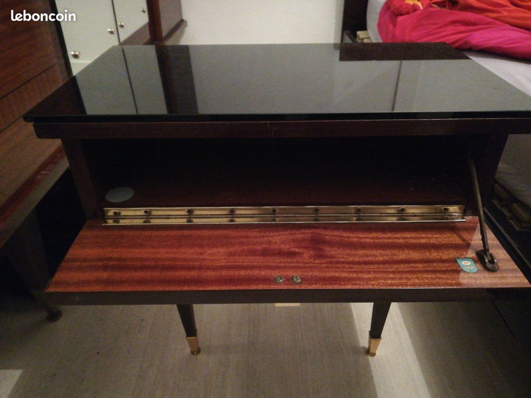 Table de chevet (image 2)