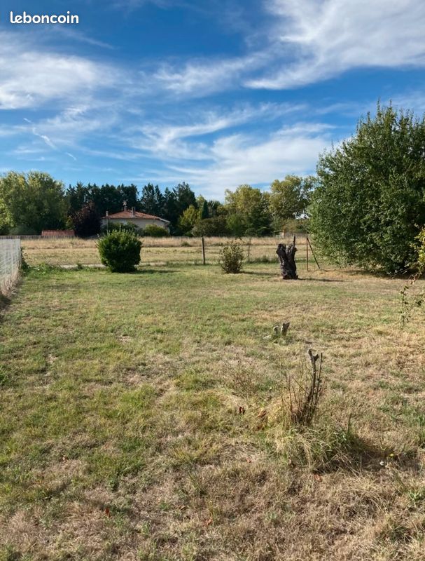 Terrain a batir · à Muret · 85 000 €