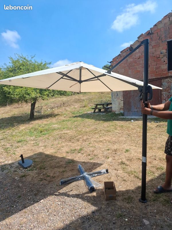 Parasol deporté et inclinable (image 3)