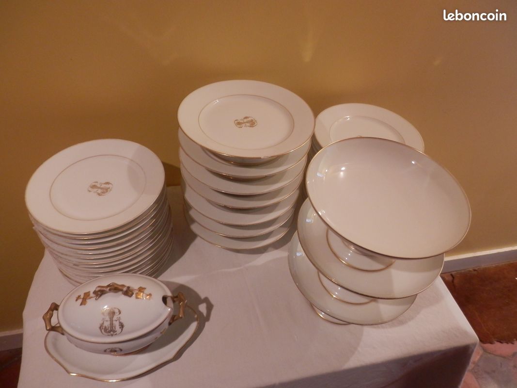 Vaisselle en porcelaine de Paris fin XIXème (image 2)