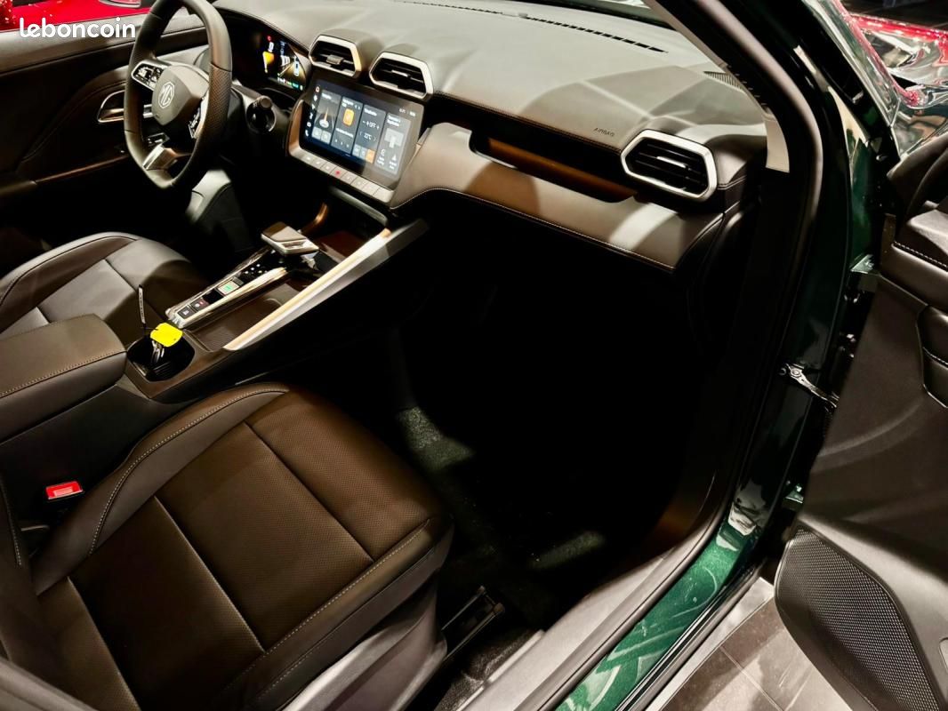 Mg zs iii 1.5 hybrid+ 197 luxury my26 (image 18)
