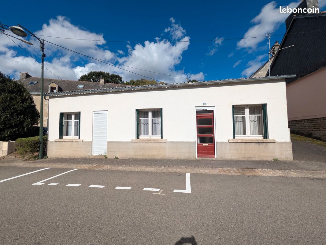 Maison 5 pièces 95 m² · à Saint Caradec Tregomel · 95 m² · 101 000 €