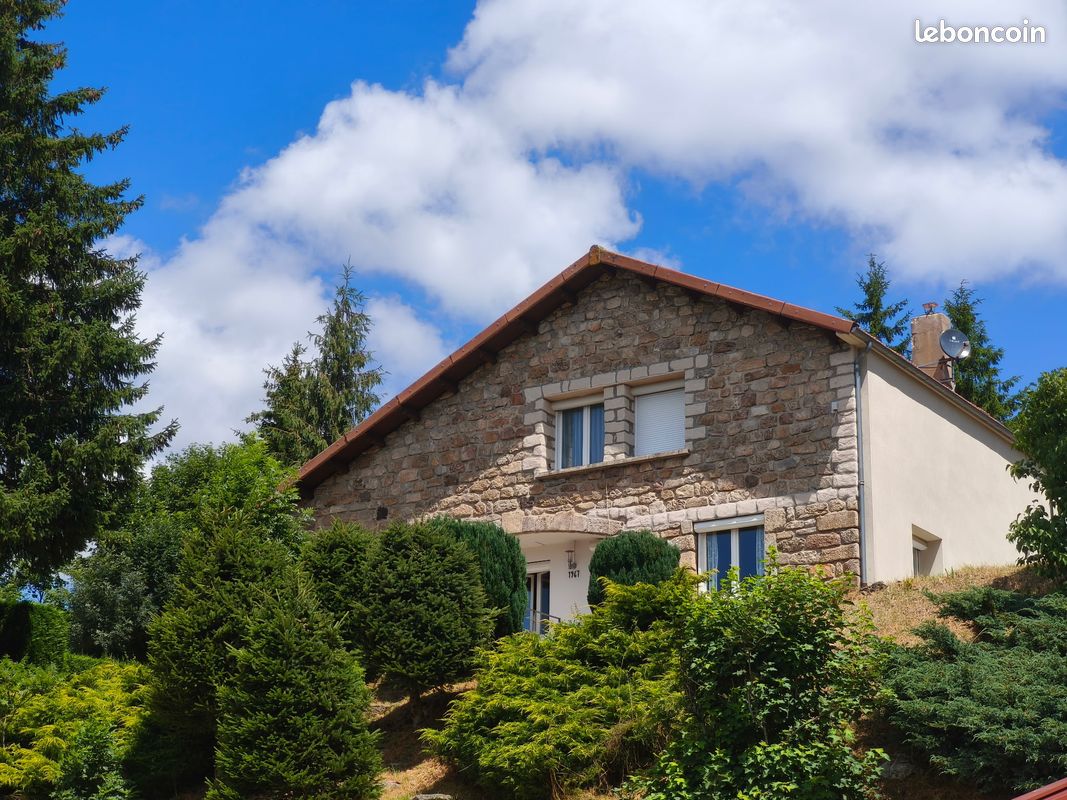Maison 5 pièces 103 m² · à Lanarce · 103 m² · 195 000 €