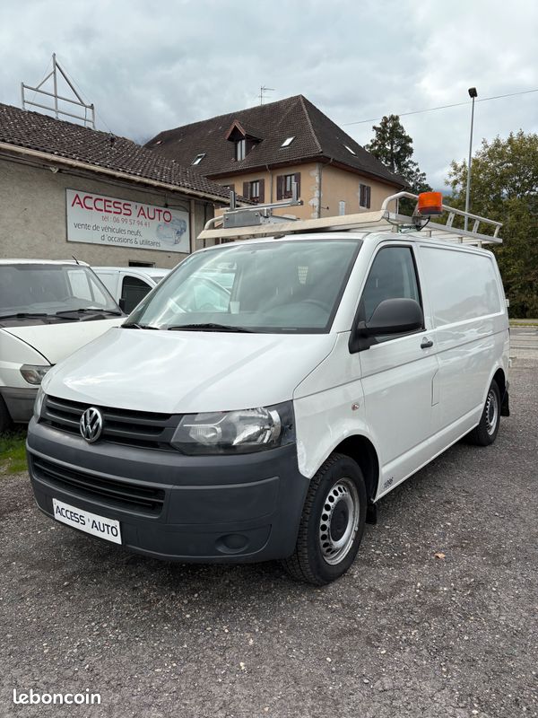 Volkswagen Transporter 2.0 TDI 140 L1H1 - Portes vitrées - Galerie de toit - Armoire de rangement - 10825 Euros H.T (image 1)