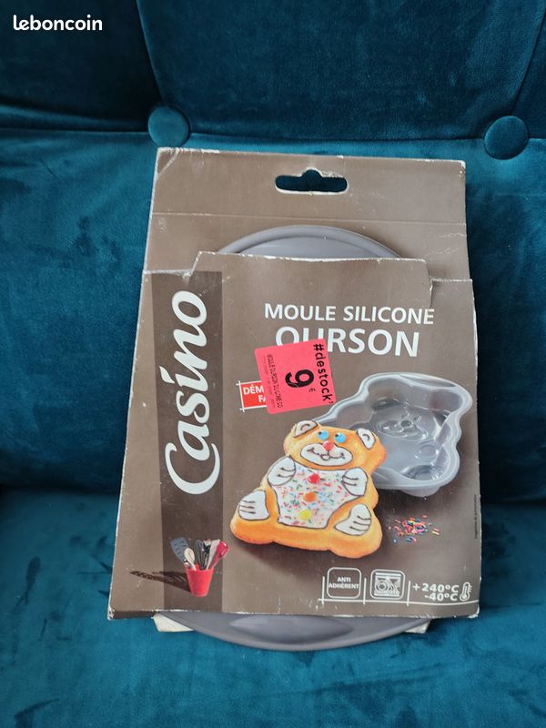 Moule à Gâteau En Silicone Rond 9 Pouces (23 Cm) - Design Ondulé - Démoulage Facile - Pour Four, Micro-ondes, Lave-vaisselle