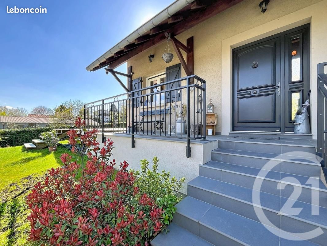 Maison 8 pièces 210 m² · à Nouilly · 210 m² · 499 000 €