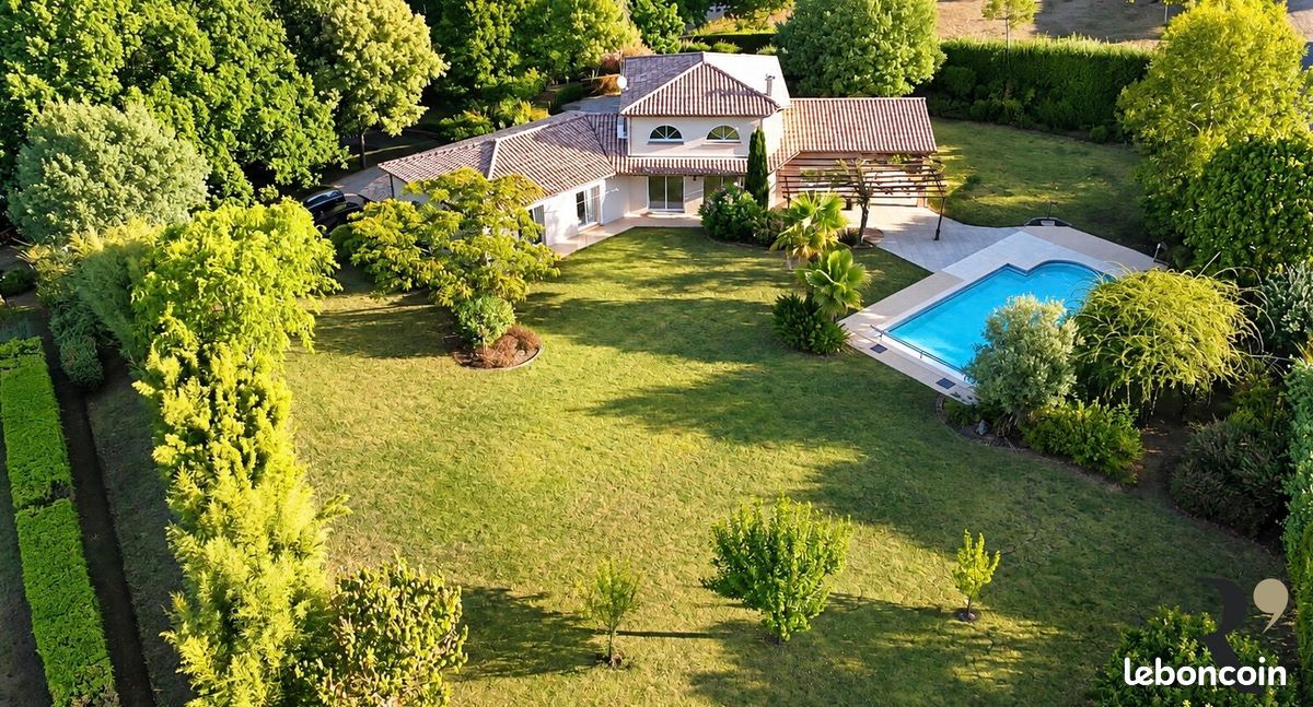 Maison 7 pièces 203 m² · à Drémil-Lafage · 203 m² · 699 000 €