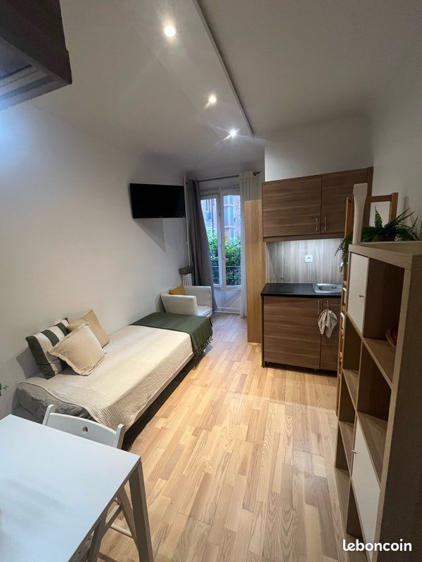 Appartement 1 pièce 14 m² · à Neuilly-sur-Seine · 13,6 m² · 780 €/mois