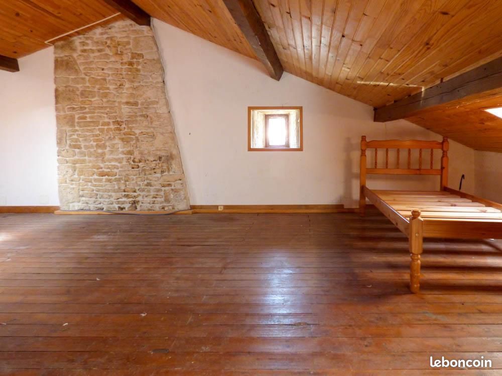 Maison de village 6 pièces 148 m² - Sauzé-Vaussais 79190 (image principale 6)