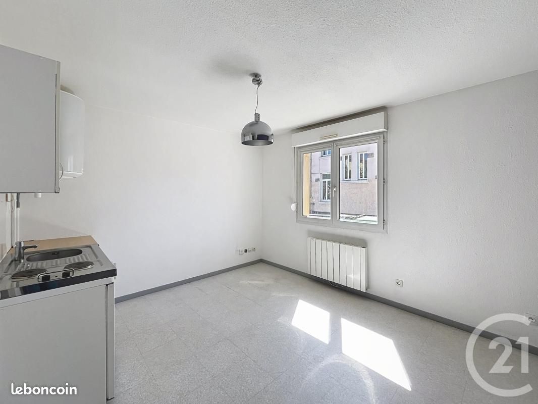 Appartement 1 pièce 18 m² · à Clermont-Ferrand · 18 m² · 395 €/mois