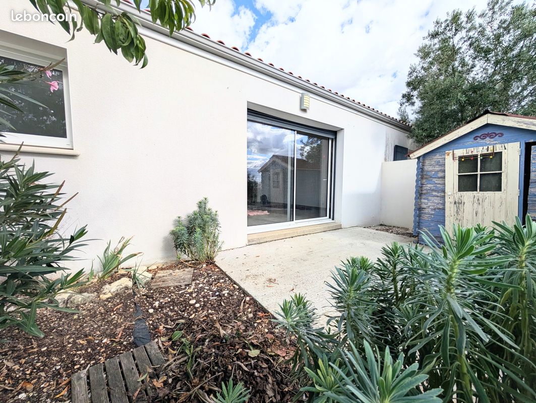 Maison 3 pièces 61 m² · à Surgères · 61 m² · 174 900 €