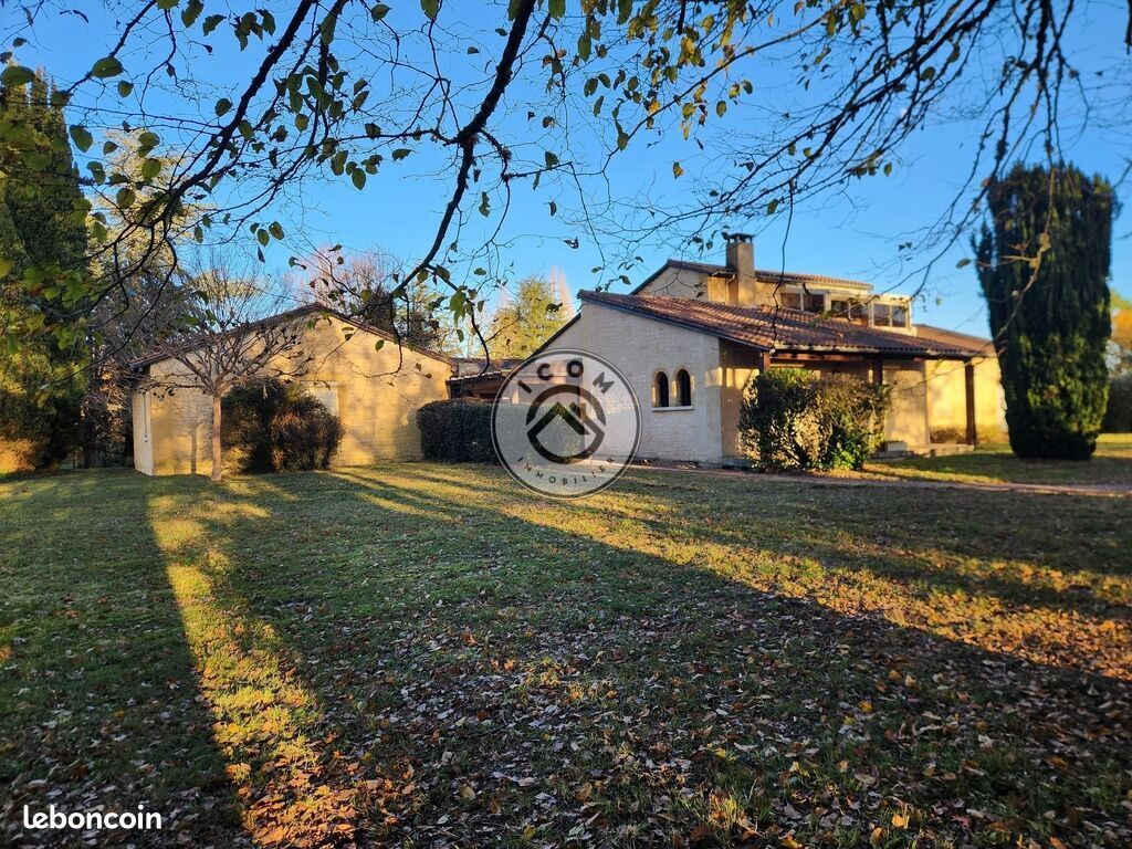 Maison 6 pièces 230 m² · à Coulounieix-Chamiers · 230 m² · 399 000 €