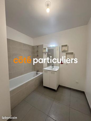 https://img.leboncoin.fr/api/v1/lbcpb1/images/73/de/58/73de58d208ee6714833f30189579953c630e5c0b.jpg?rule=ad-image