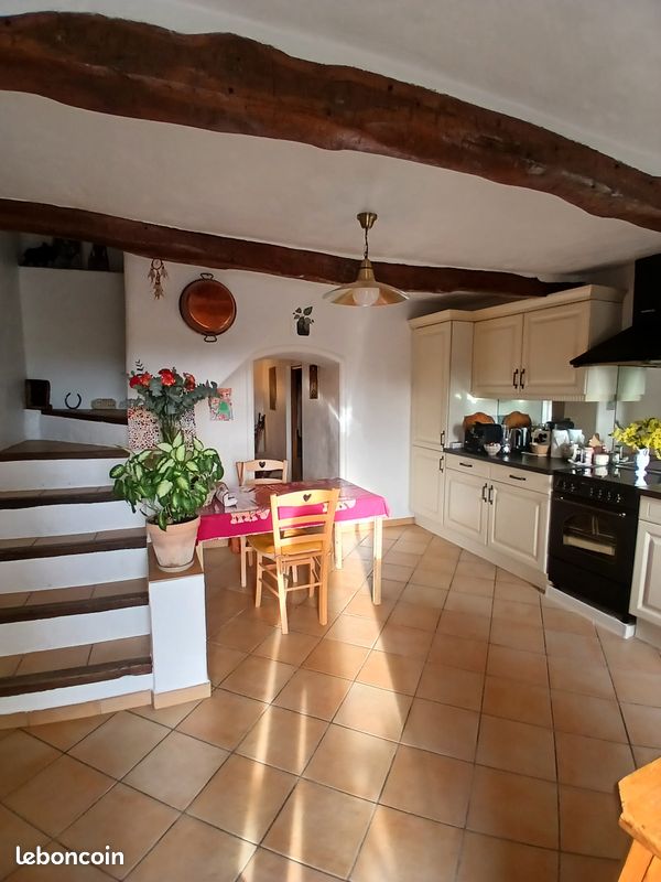 Maison 3 pièces 67 m² · à Roquefort-les-Pins · 66,8 m² · 385 000 €