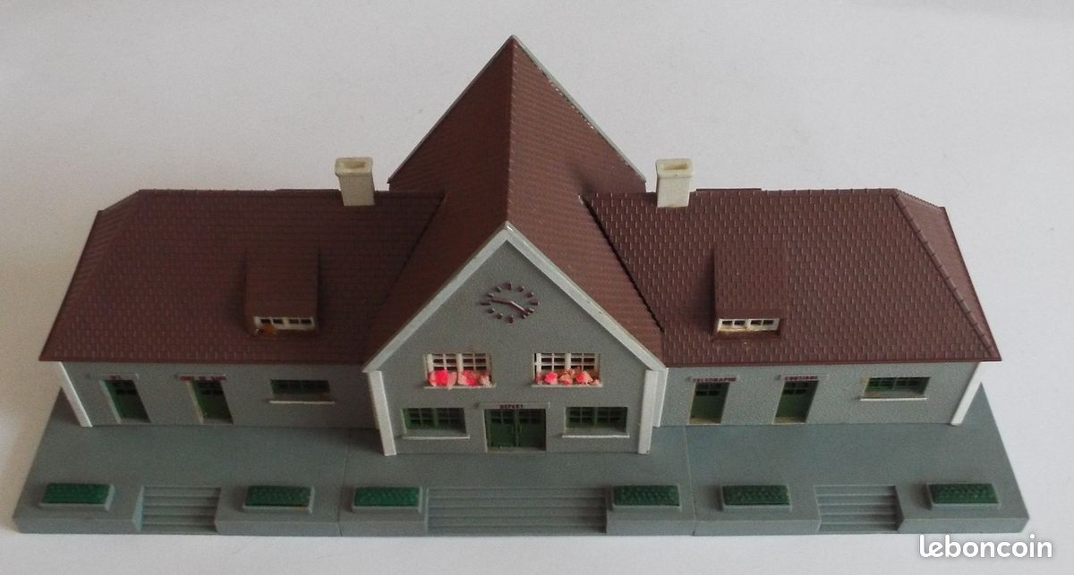Gare Jouef Maintenon Référence 700 - Maquette Ferroviaire Sans Ailes, Boîte A, Occasion