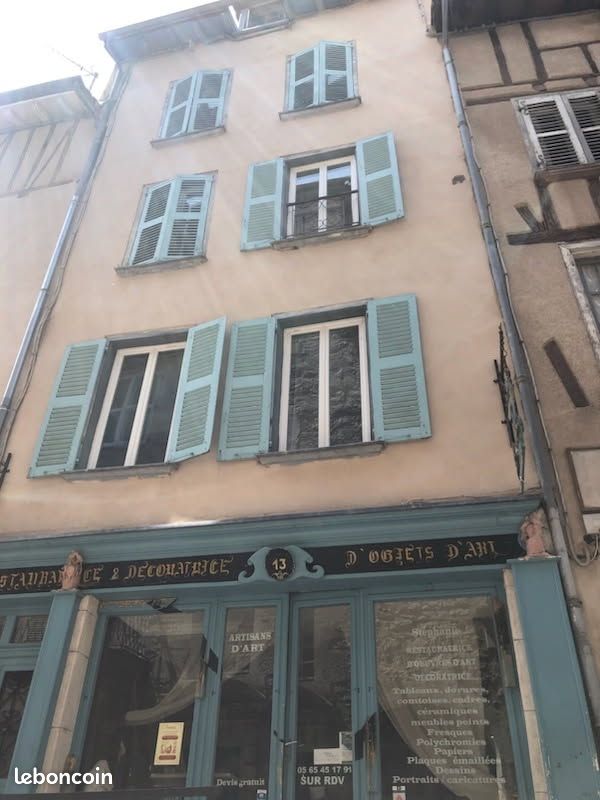 Maison 5 pièces 215 m² · à Villefranche-de-Rouergue · 215 m² · 135 000 €