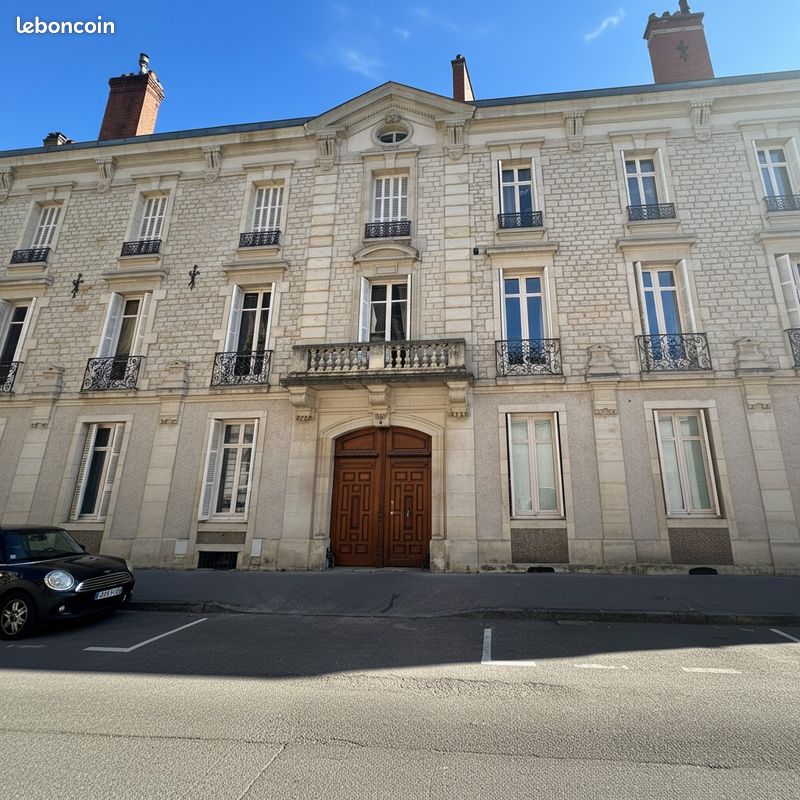 Appartement 6 pièces 250 m² · à Dijon · 250 m² · 495 000 €