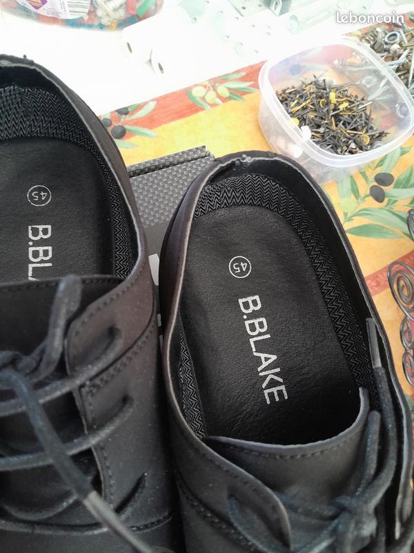 Chaussure de ville T 45 (image 2)