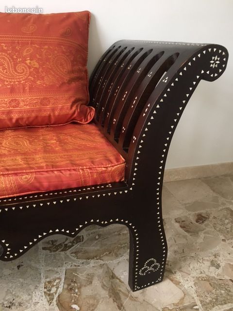 RARE BANQUETTE INDONÉSIE – Bois orné de nacres 1ère moitié XXème siècle (image 3)