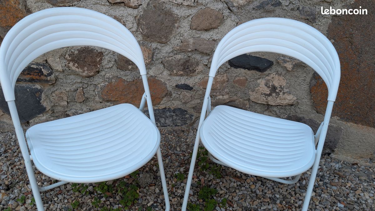 Paire de chaises de jardin pliantes vintage rétro 1970 - Style Space Age / Design Italien – plastique bon état (image 1)