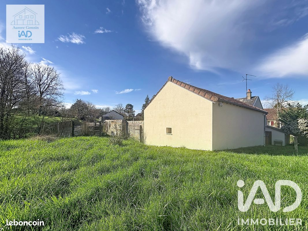 Maison 4 pièces 108 m² · à Saint-Pierre-le-Moûtier · 108 m² · 88 000 €
