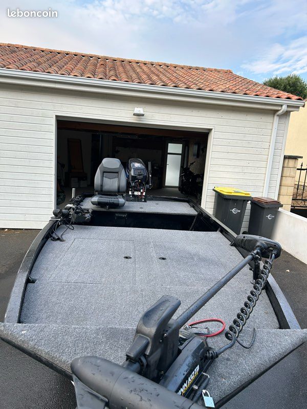 Bass Boat Kimple 4217 (image 1)