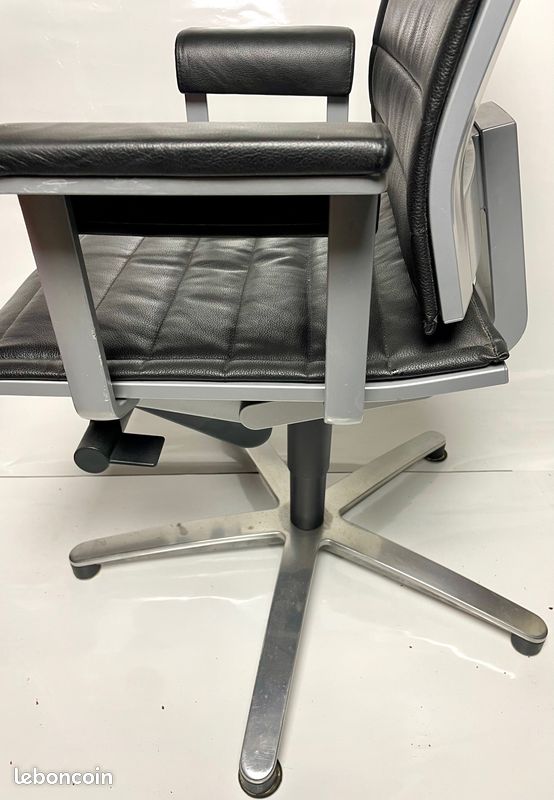 Fauteuil de bur WILKHAHN ou de salle de réu. Trés classe et superbe état, confort top (image 8)
