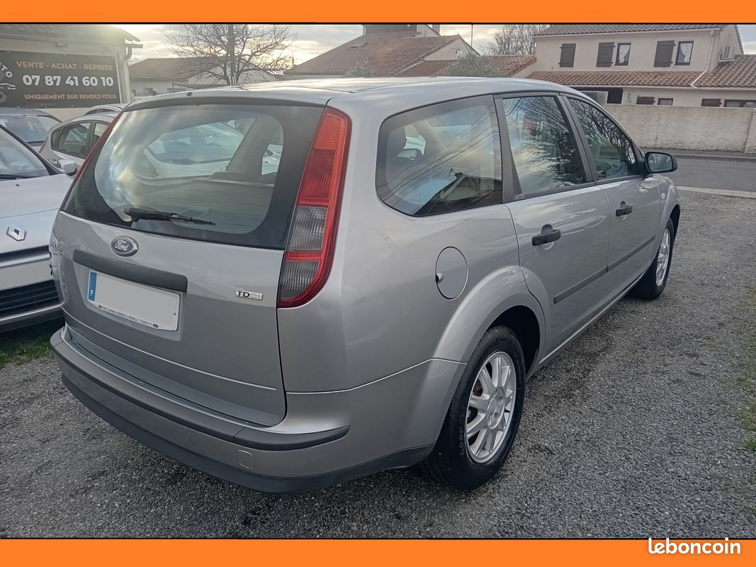 Ford Focus 2 SW 1.6 TDCi 110cv Trend 213 000 Kms (image 3)