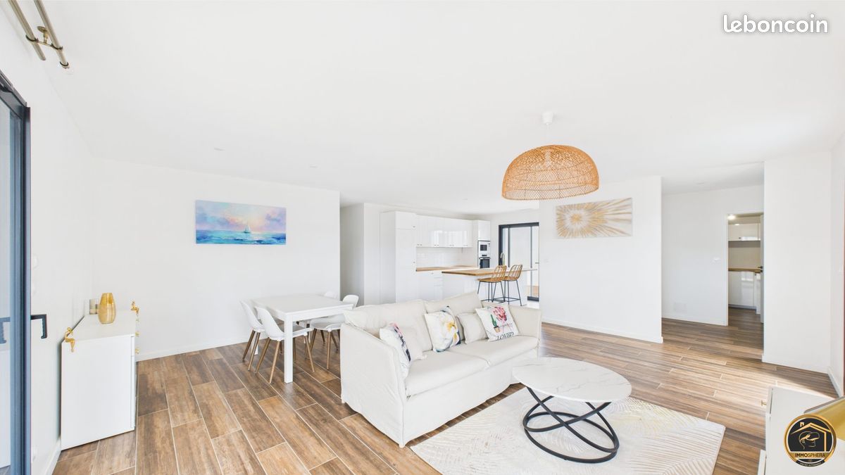 Maison 4 pièces 118 m² · à Bizanet · 118 m² · 1 300 €/mois